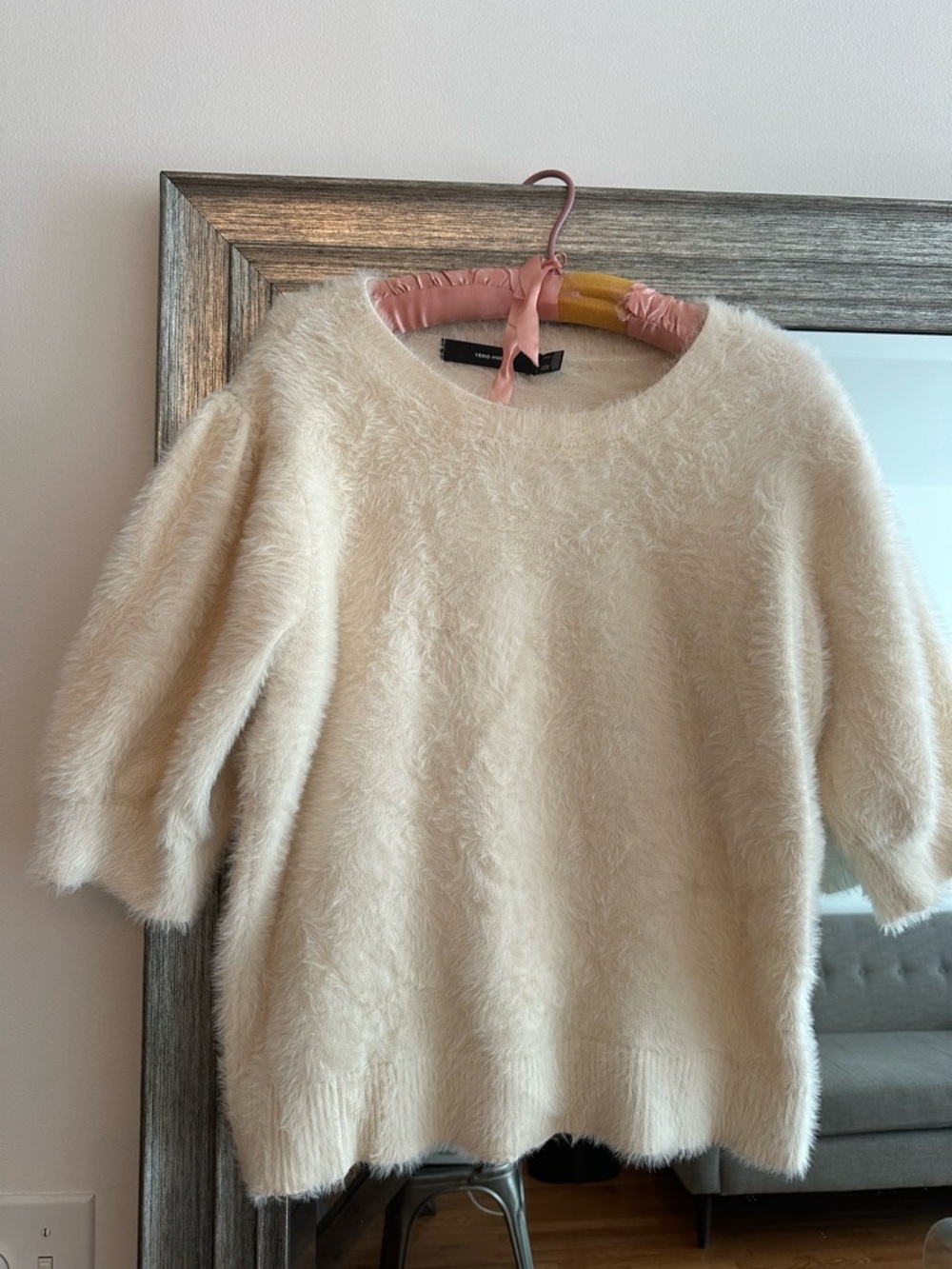 Vero Moda Cream Fuzzy Short-Sleeve Crewneck Sweater